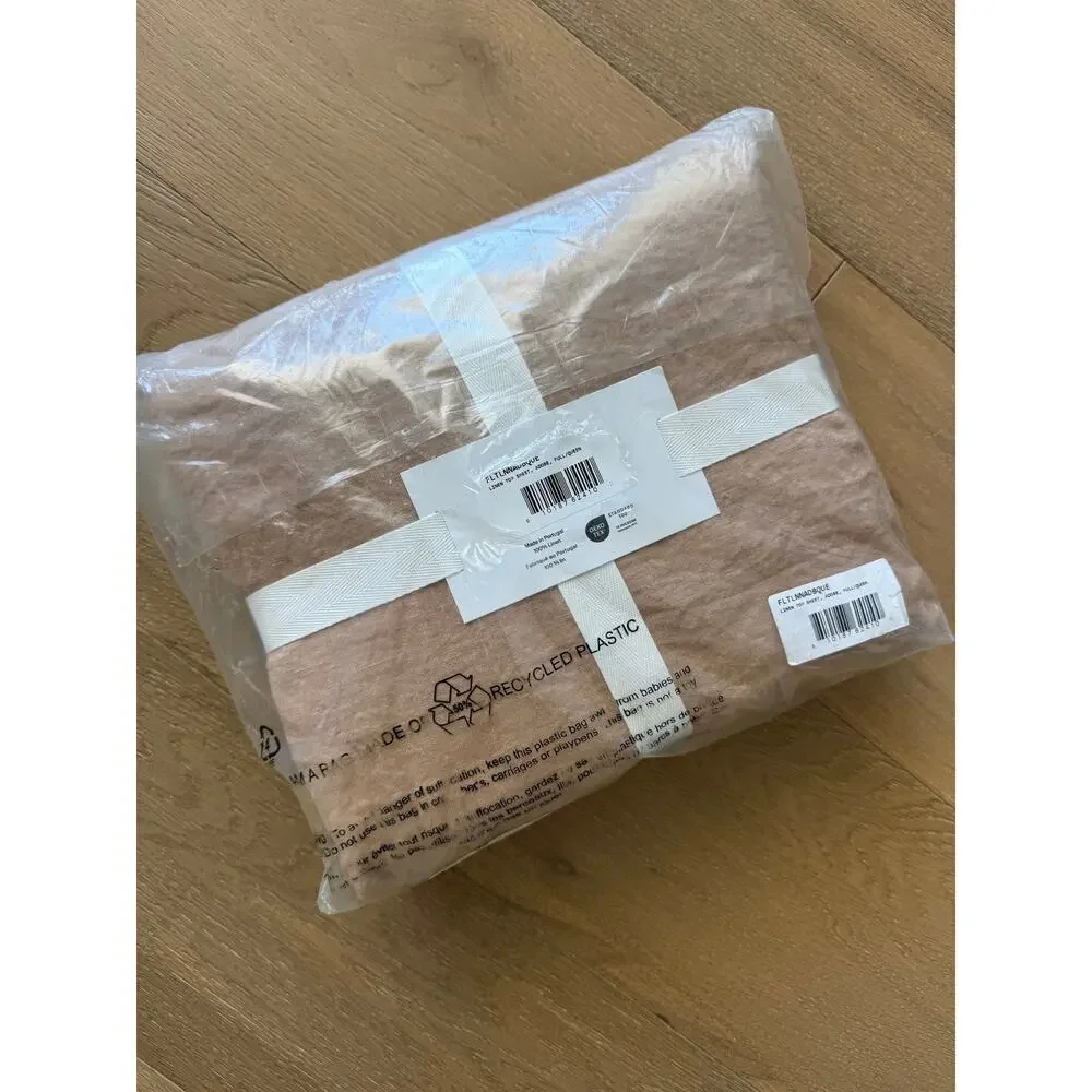 New Parachute Home Queen Linen Top Sheet in Adobe